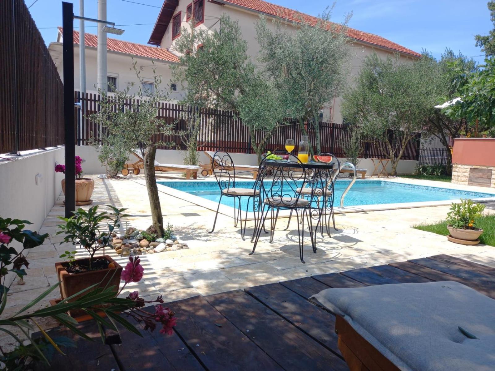 Apartment Kucica Zadar Exterior photo