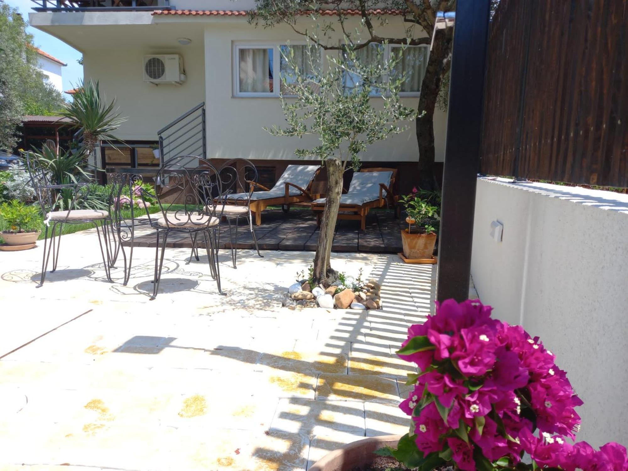 Apartment Kucica Zadar Exterior photo